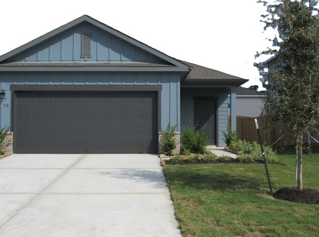 Building Photo - 2300 Plantation Dr