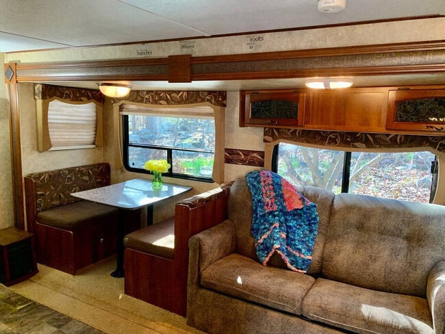 Building Photo - 615 Tall Oaks Rd Unit ID1051237P