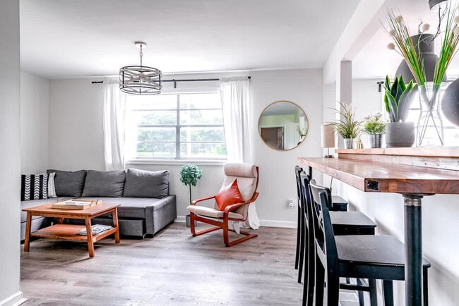 Photo - 605 Dennison Ave Unit ID1265654P