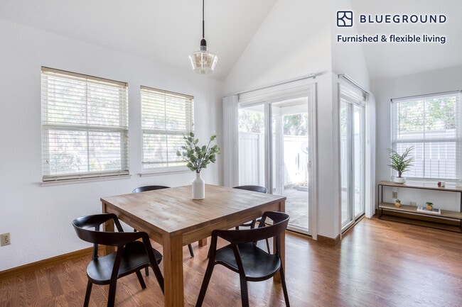 Photo - 1000 Stern Ln