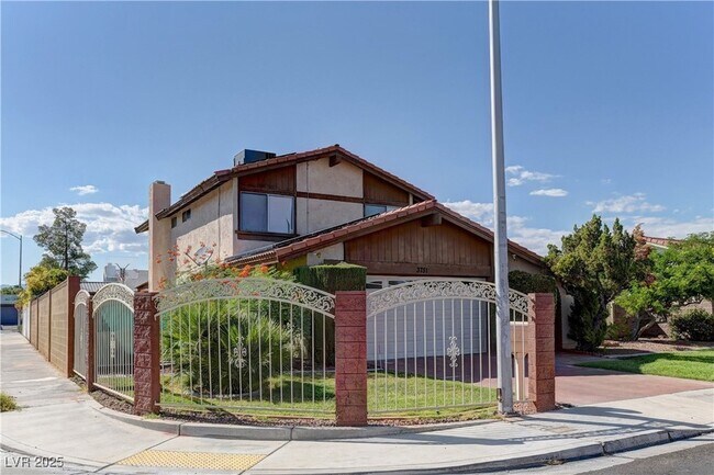 Photo - 3751 El Camino Rd