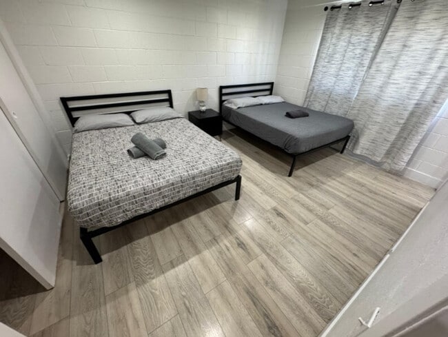 Photo - 2928 E Poplar Ave Unit SI FL2-ID1620943P