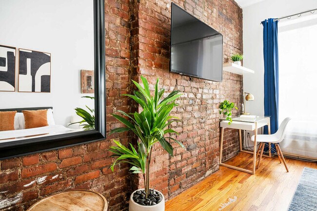 Photo - 240 E 26th St Unit FL2-ID1021877P