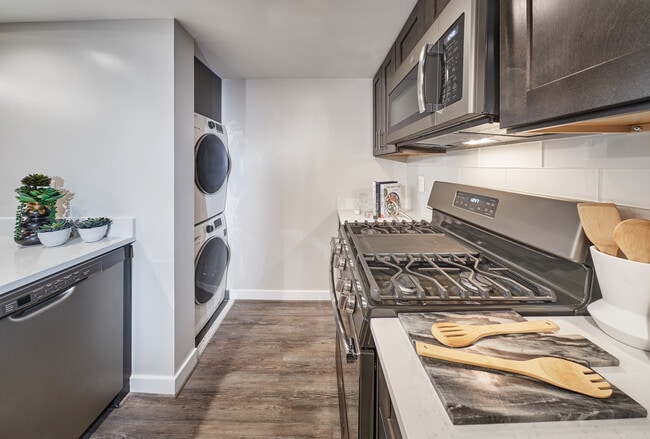 Photo - Courtland Towers