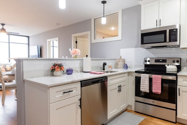 Photo - The Residence at 1000 Elm