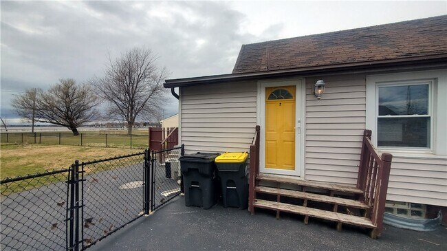 Photo - 2331 Edgemere Dr