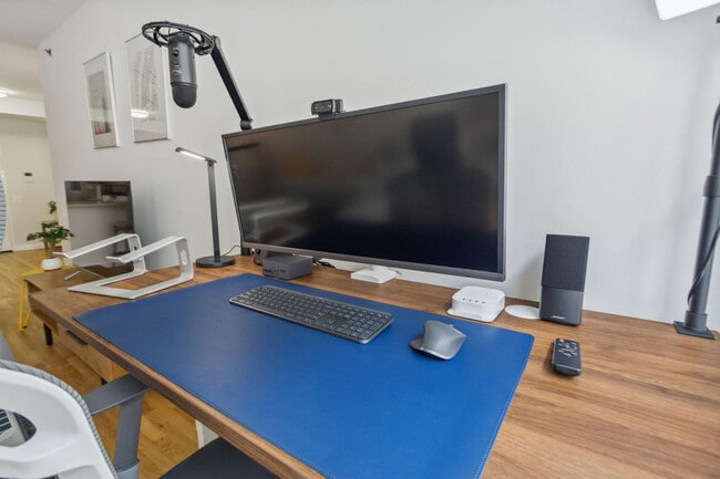 Photo - 120 W 21st St Unit SI FL5-ID337564P