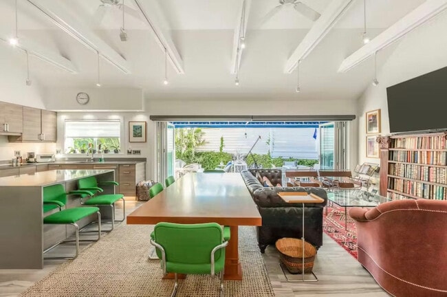 Photo - 629 Elizabeth St Unit ID1297833P