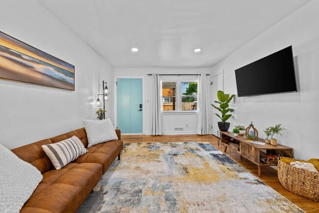 Photo - 172 Cherry St Unit ID1328014P