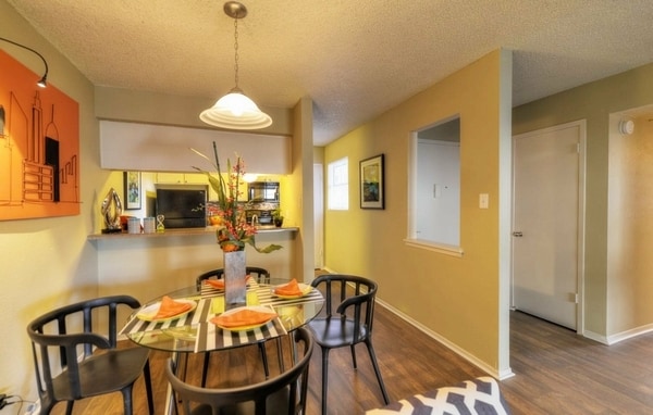 Photo - Acadia on the Lake Apartments