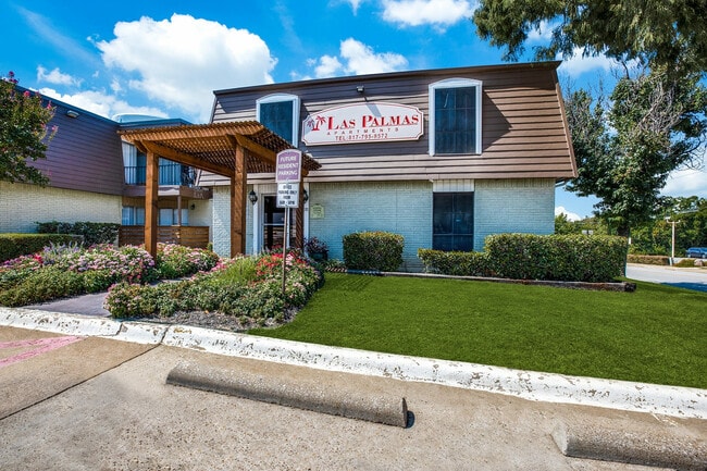 Building Photo - Las Palmas