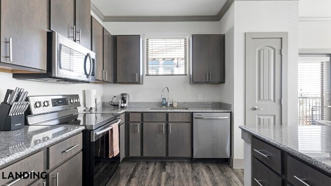 Photo - 12500 Shadowglen Trce Unit 10308