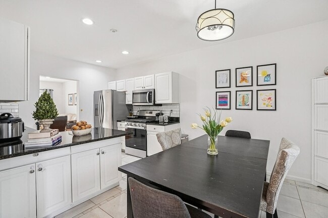 Photo - 257 Allerton Commons Ln