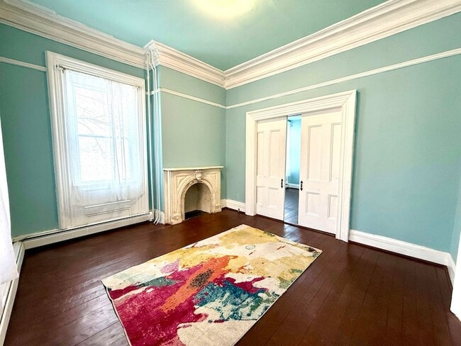 Photo - 61 Monitor St Unit 1L