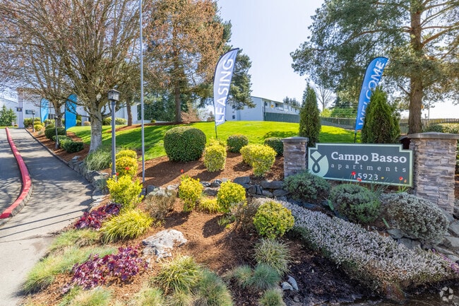 Campo Basso Apartment Homes - Entrance - Campo Basso Apartment Homes