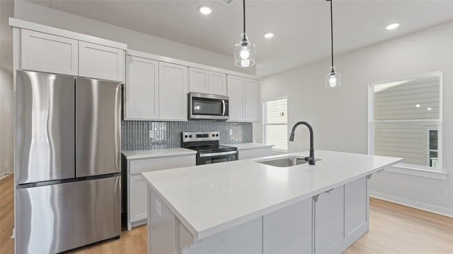 Photo - 1700 Cuppett Cir