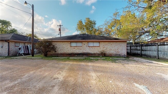 Photo - 204 Lynn Dr Unit A