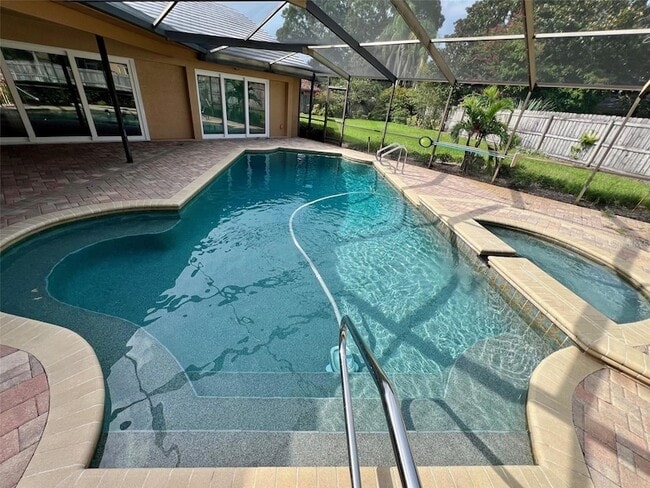 Photo - 2715 Montague Ct E