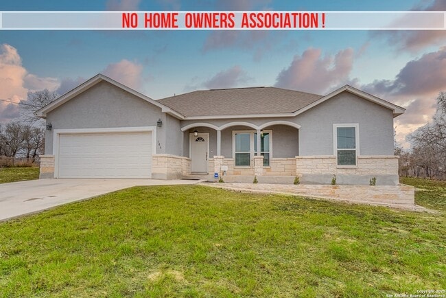 Photo - 185 Broken Star Trail