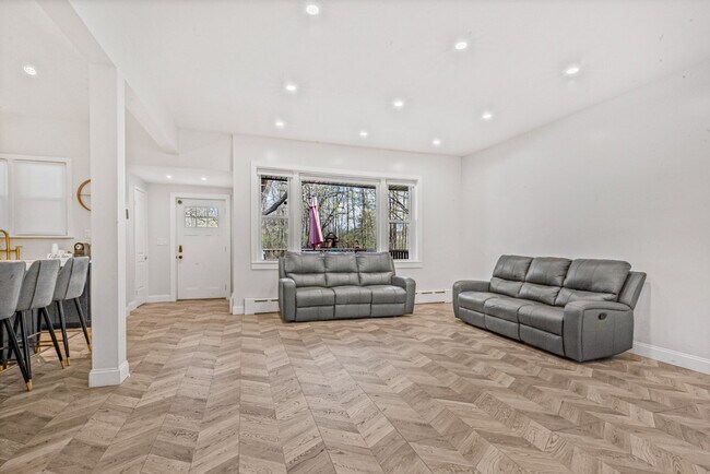 Photo - 3 Coleman St Unit ID1328121P