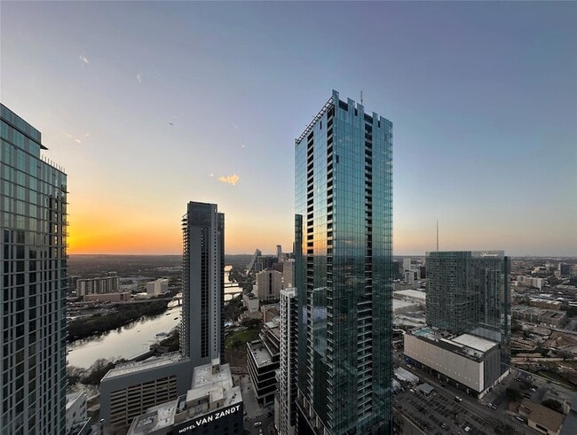 Photo - 610 Davis St Unit 4305