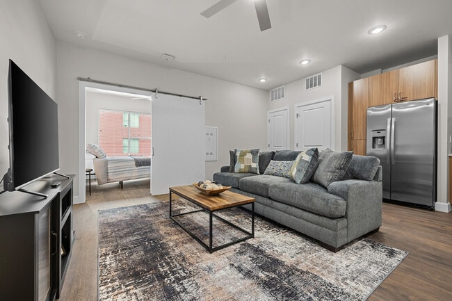 Photo - 641 Division St Unit SI ID1627740P