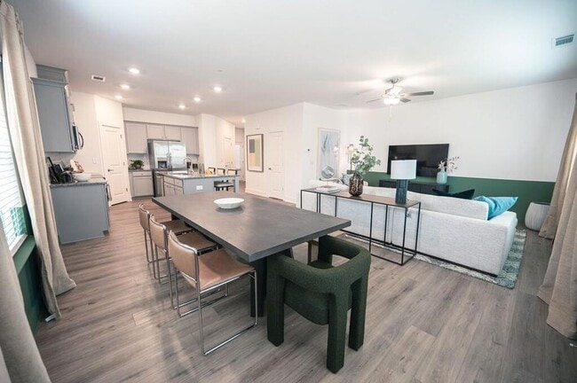 Photo - 1298 Mabry St