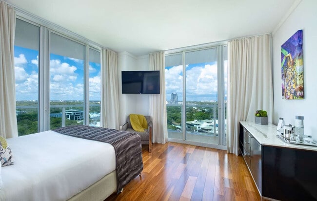 Photo - 2889 McFarlane Rd Unit SI ID1240604P