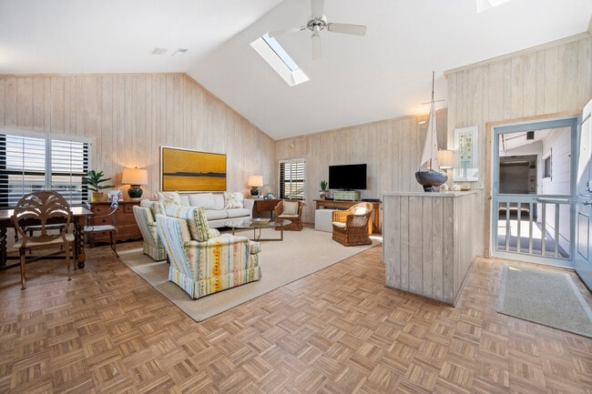 Building Photo - 173 Norris Dr Unit ID1253402P