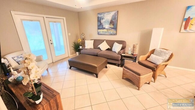 Photo - 9 Doral Dr