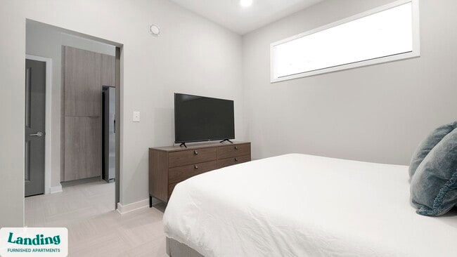 Photo - 600 19th St N Unit 618