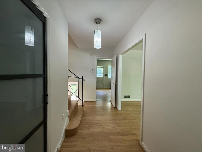 Photo - 9209 E Parkhill Dr