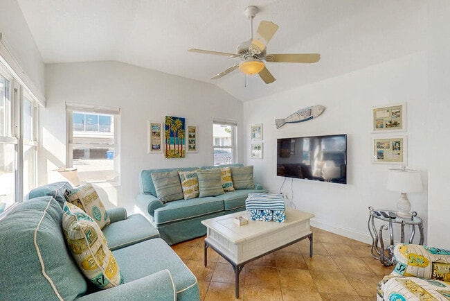 Building Photo - 207 Coconut Ave Unit SI ID1591383P