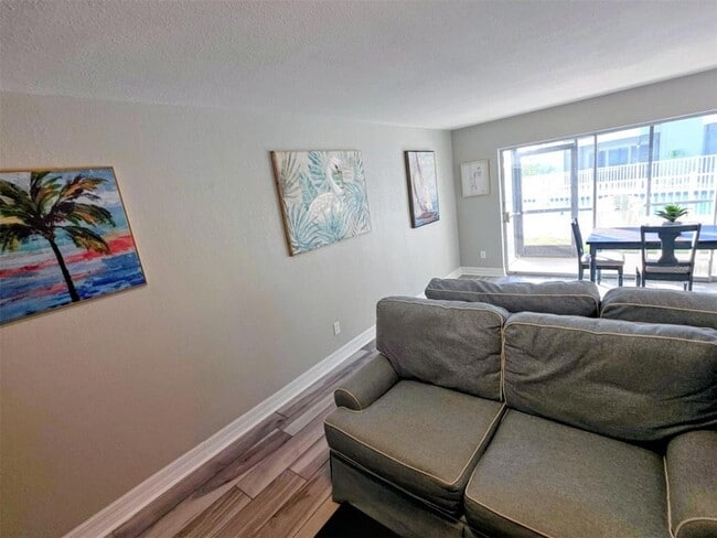 Photo - 2566 Gary Cir Unit 5