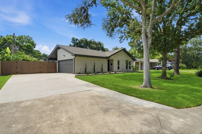 Photo - 2603 Baycrest Dr