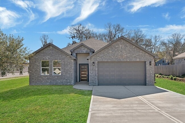 Building Photo - 939 Lake View Dr