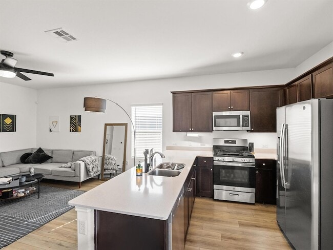 Photo - 2729 Louris Ln