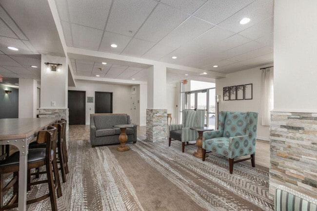 Photo - 245 Jess-Jo Pkwy Unit ID1267947P