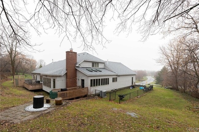Photo - 4892 MacGregor Ln
