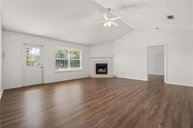Photo - 2940 Jersey Dr W