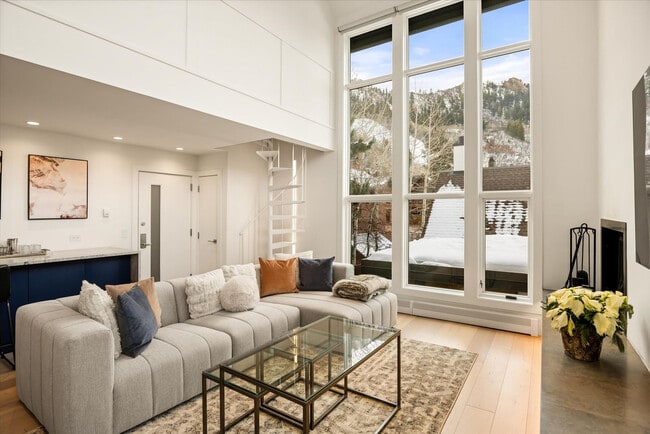 Photo - 800 S Mill St Unit ID1283416P