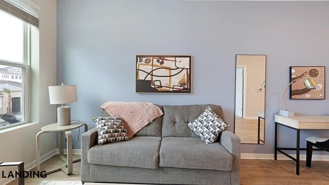 Building Photo - 1000 Western Breeze Circle Unit 2-206