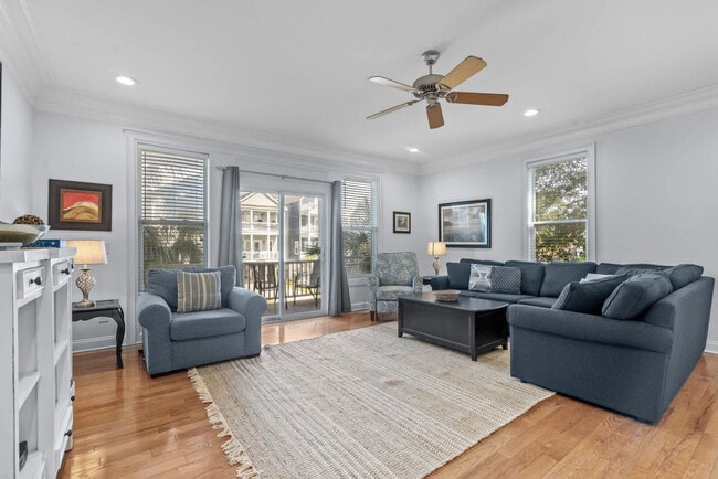 Photo - 115a 7th Ave S Unit ID1308940P