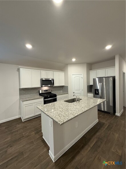 Photo - 210 Addison Pl