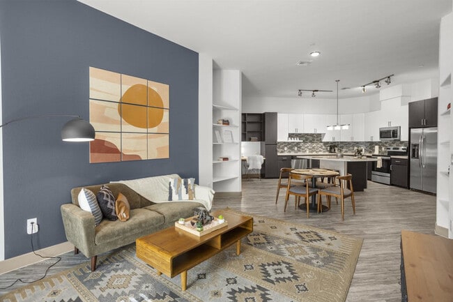 Building Photo - 555 N College Ave Unit ID1014337P