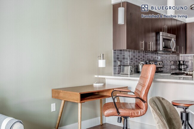 Photo - 10595 Main St Unit FL4-ID578