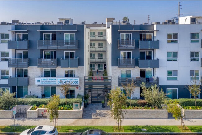 Photo - 1515 Colby Ave