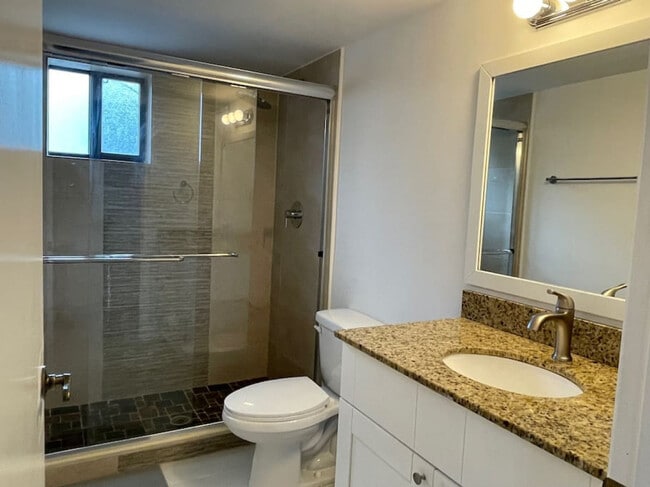 Photo - 1375 SW 6th St Unit SI ID1056519P