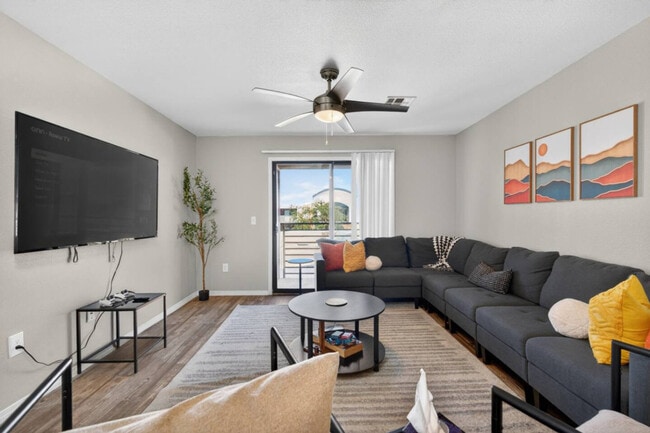 Building Photo - 15164 N 140th Dr Unit ID1369407P