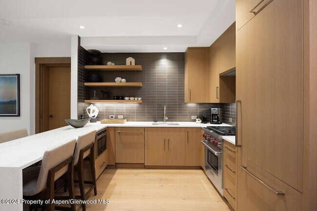 Photo - 130 Wood Rd Unit 460-462